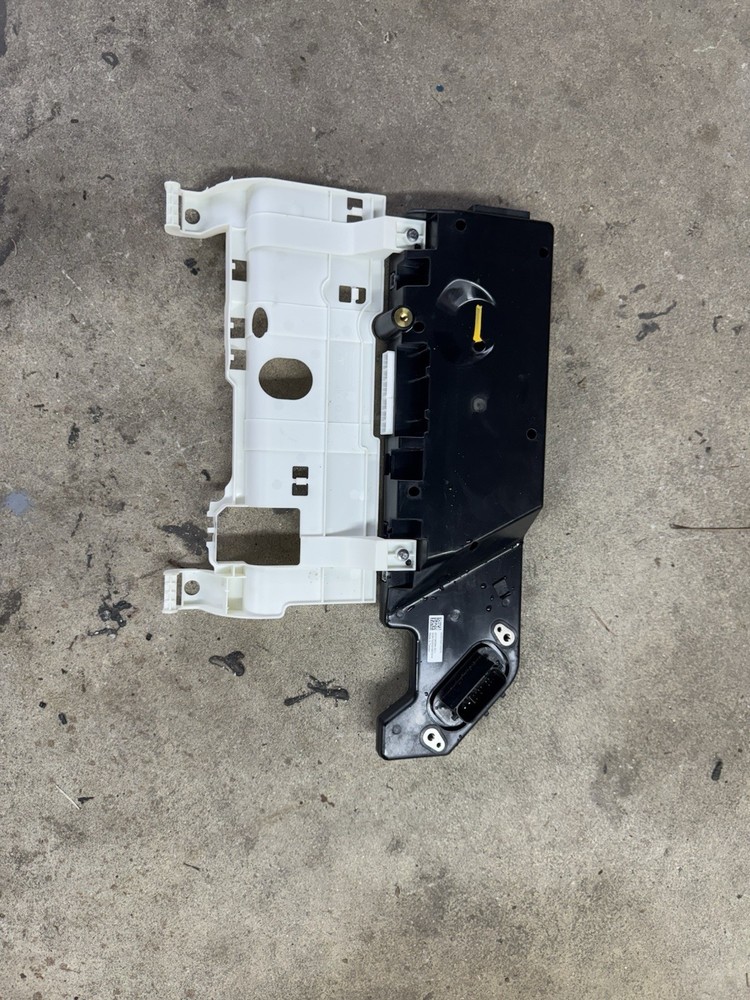 Tesla Model 3 Battery HV System Controller PCBA Control Module 6700 Miles 2021