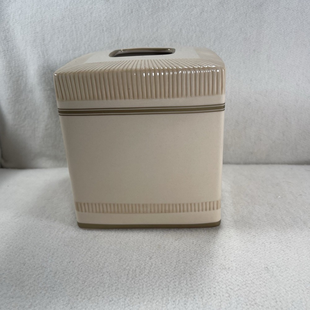 Decorative Ceramic Tissue Box Cover Tan Beige & Gold Pattern
