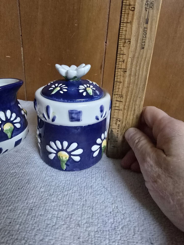 Oneida Spring Daisy Cream And Sugar Set