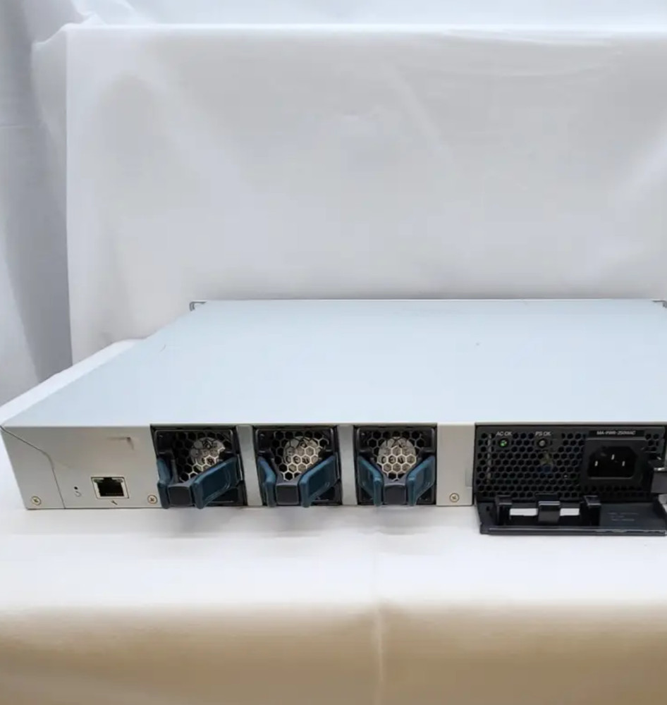 Cisco Meraki MS425-32-HW Cloud-Managed Aggregation Switch Unclaimed
