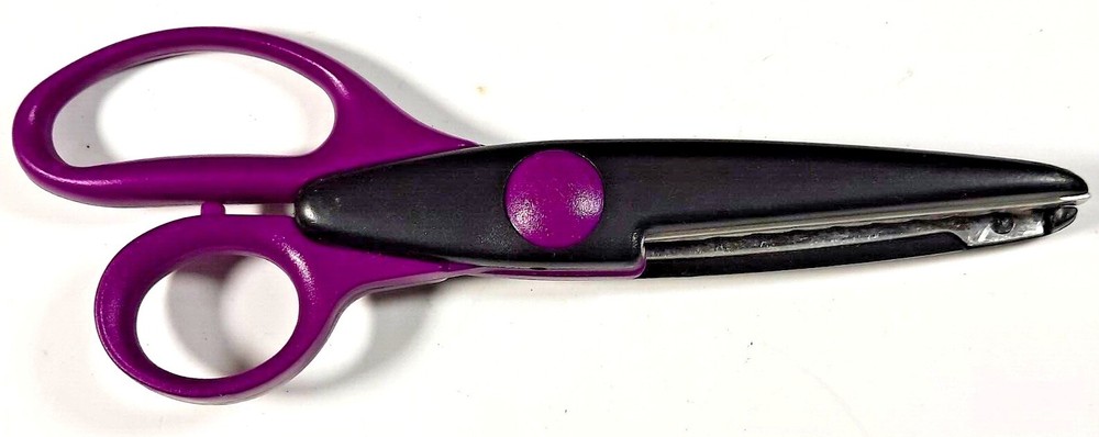 Fiskars Paper Edgers scissors SCALLOP pre-owned