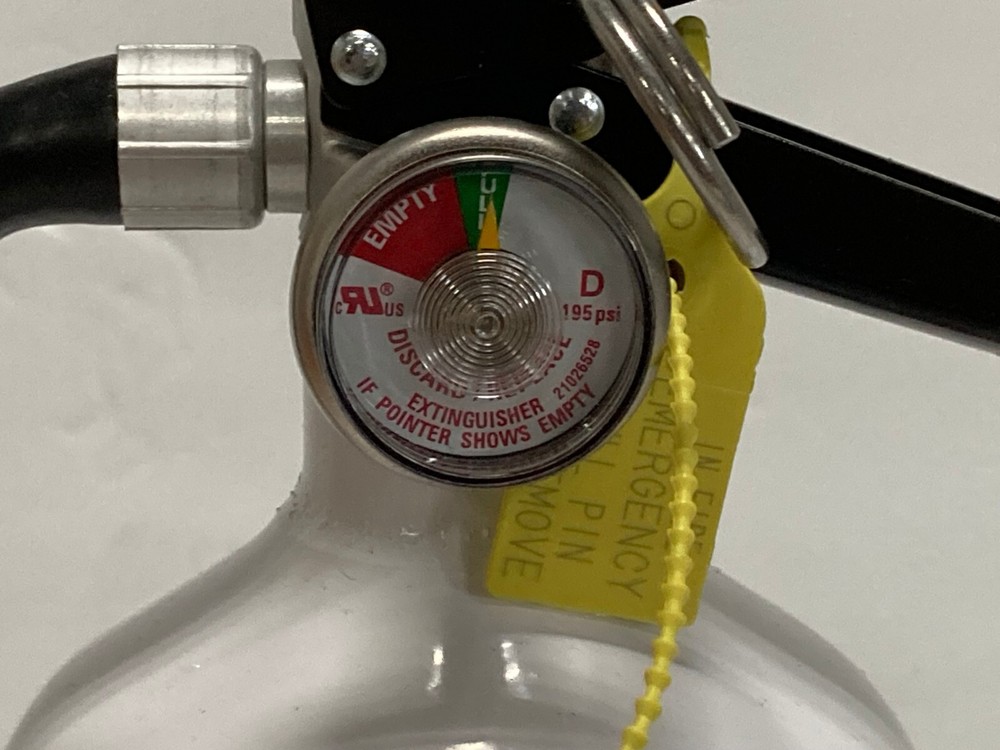 Kidde Garage Workshop Single Use Fire Extinguisher, White FX340GW-2