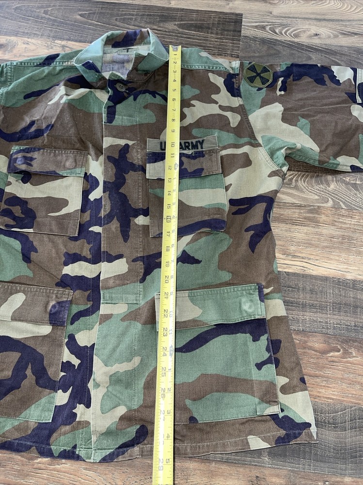 Camouflage Combat Coat Woodland Size Medium Regular US Army