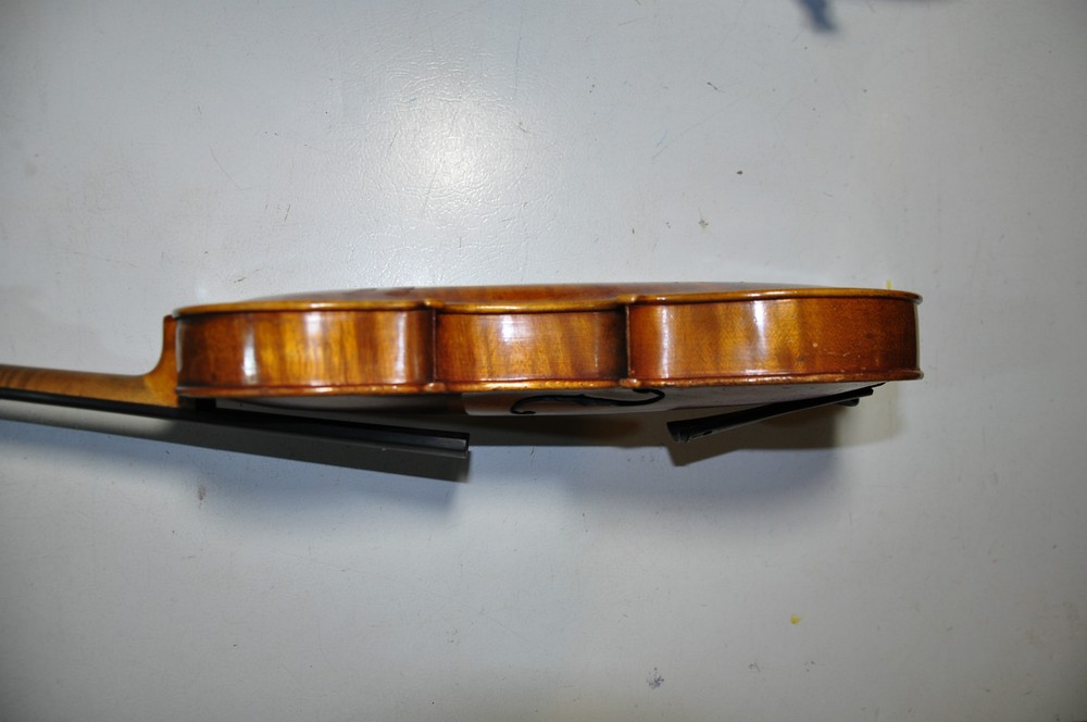 Jacobus Stainer in Absam 1665 Violin w/ 2 Bows