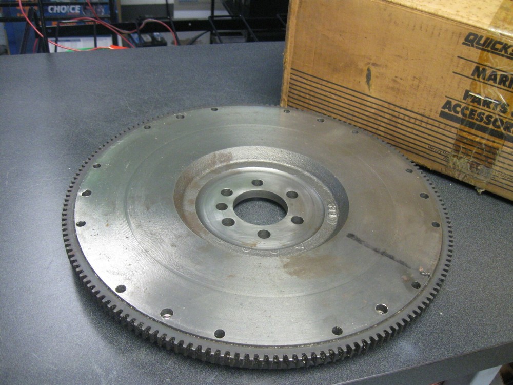 MERCURY MARINE FLYWHEEL ASSY 9558 UNDERSHELFJ6