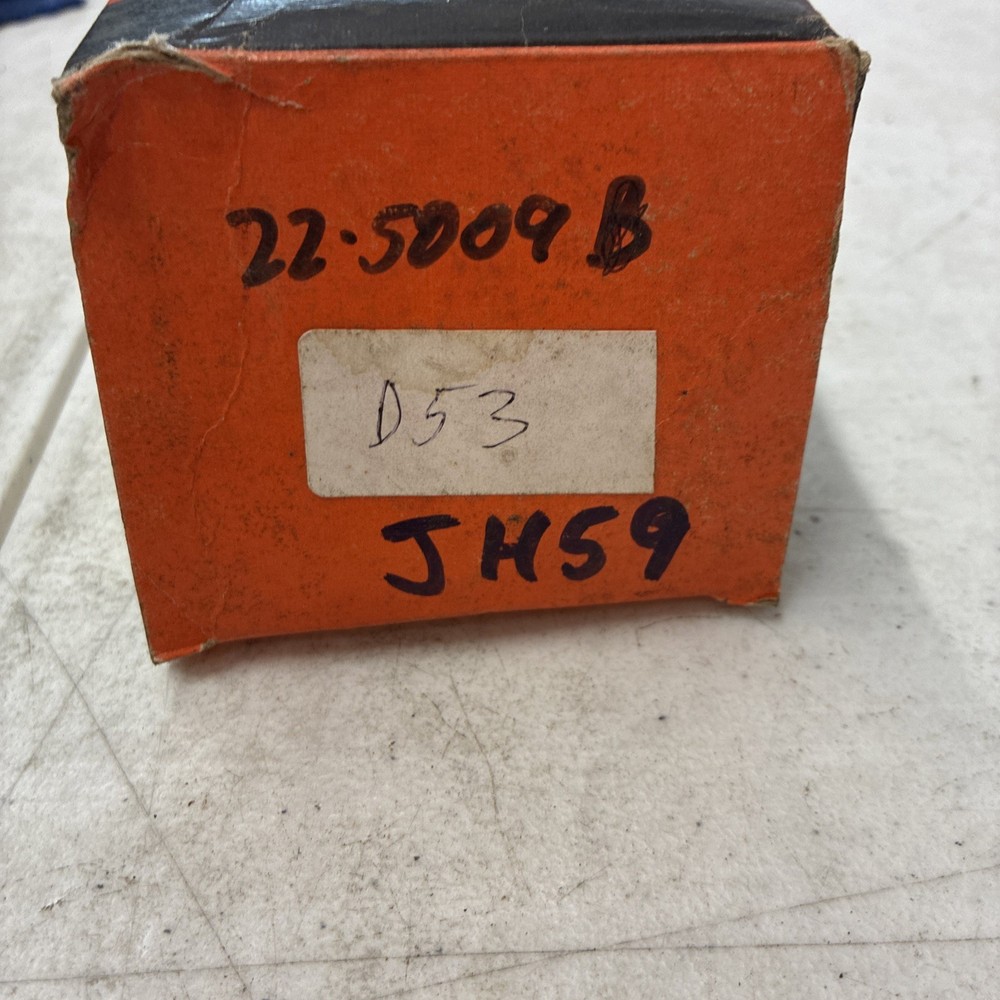 Service Champ Distributor Cap, D53 / JH59 / 22-5009B