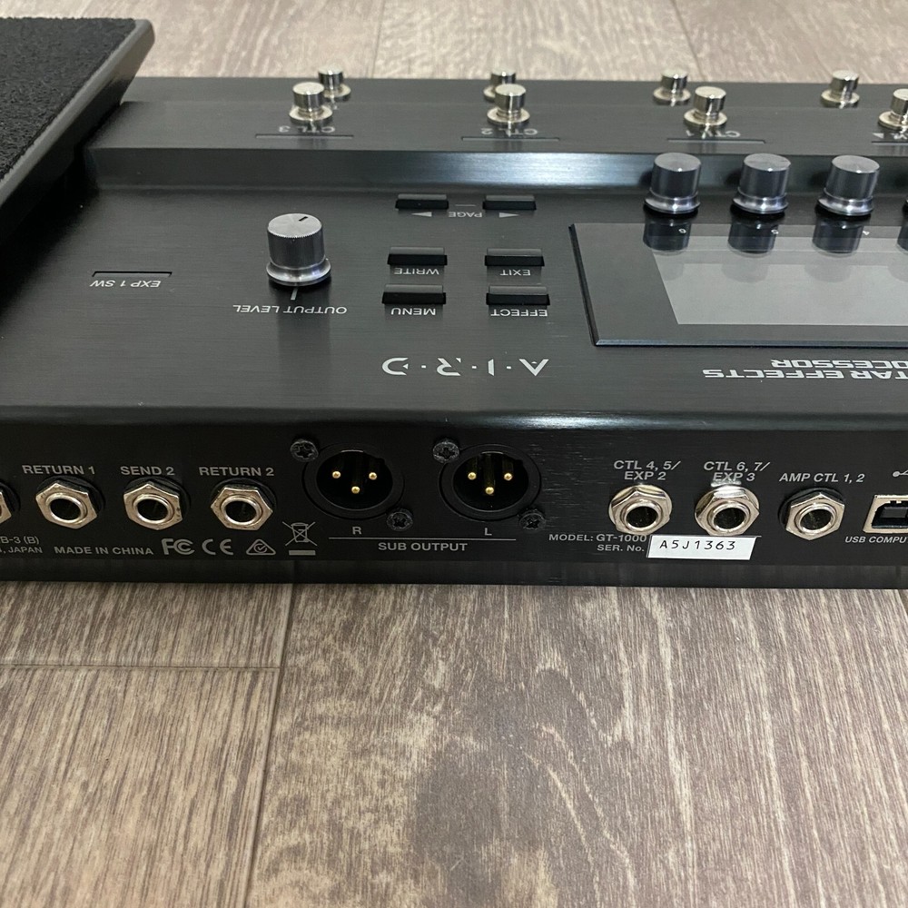 Boss GT-1000 Guitar Effects Processor Multi-Effects Pedal ※With / Adapter & Case