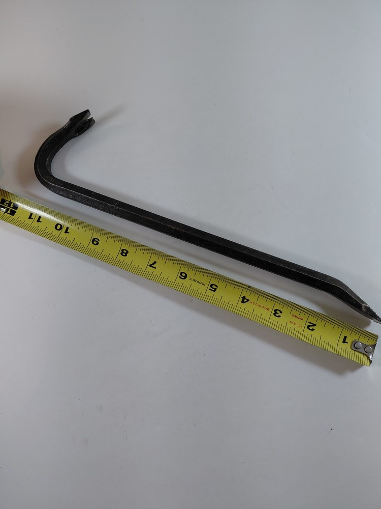 12-Inch Pry Bar Nail Puller Wrecking Crowbar Flat Chisel & Claw End Hand Tool