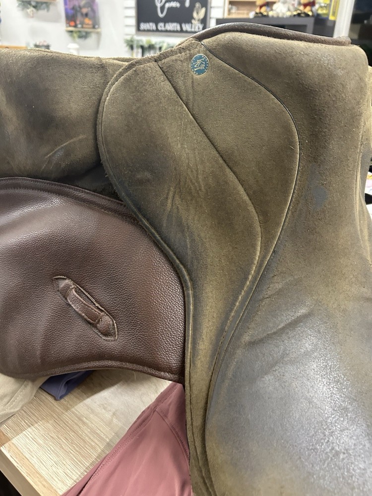 K & M Saddle Synthetic/Suede 17