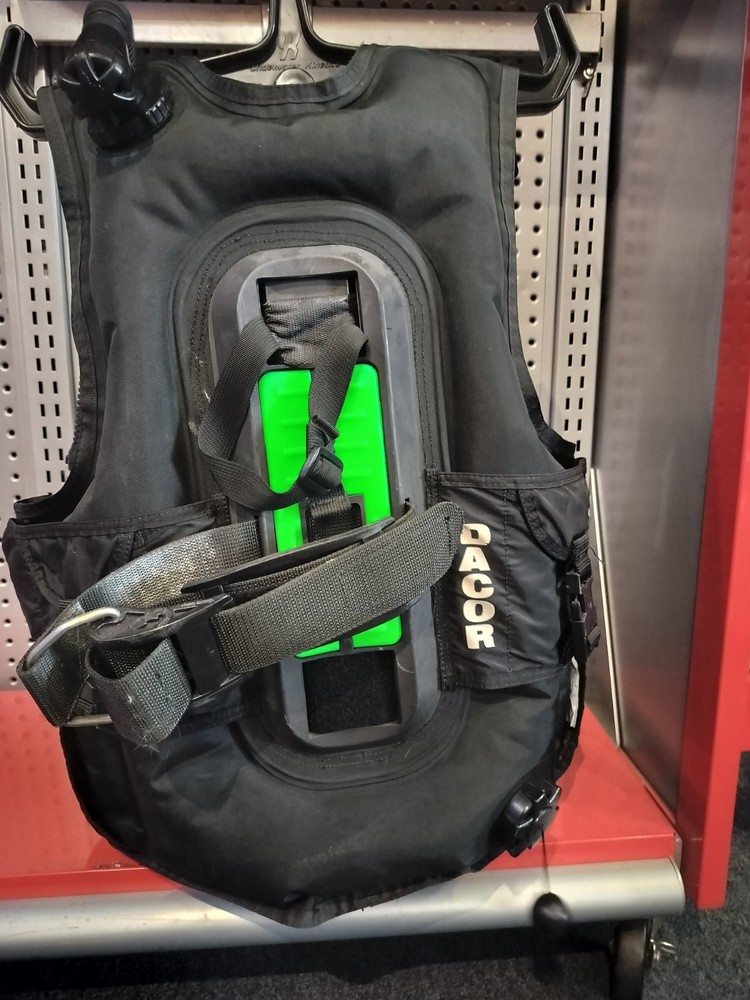 Dacor Nautica BCD Weight Integrated Size Medium