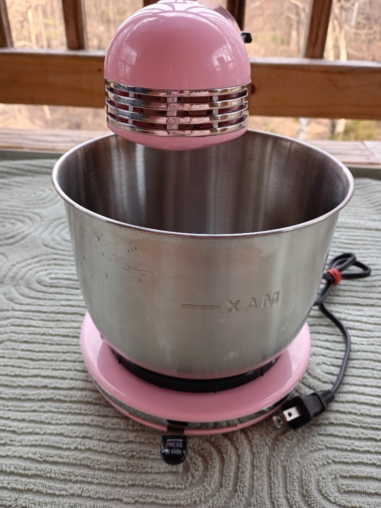 Pink Dash Standing Mixer