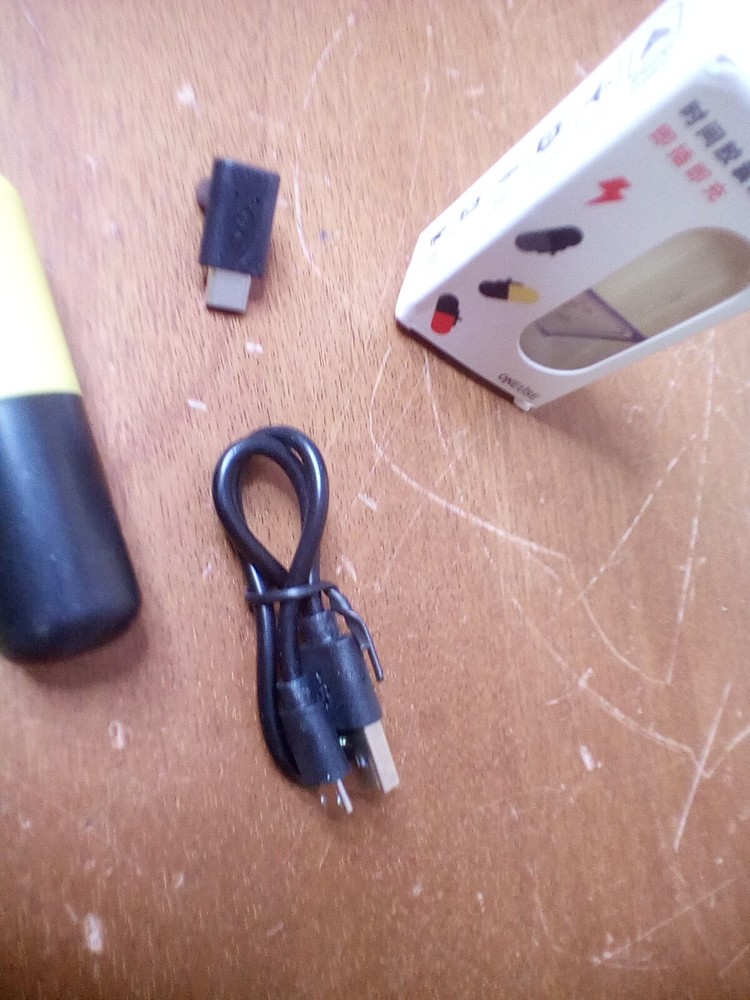 Built-in USB-C Plug VR Capsule Power for Oculus Quest 1 / 2 Easy to Use
