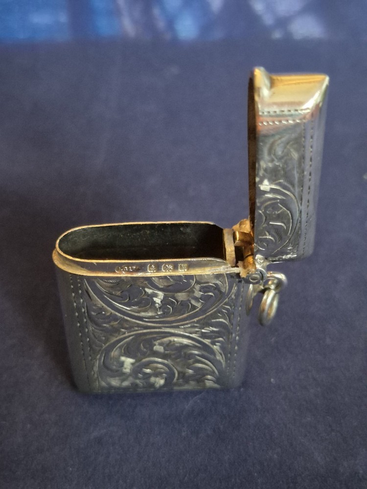 Solid Silver Pocket Vesta Case - Birmingham 1921 - Joseph Gloster Ltd