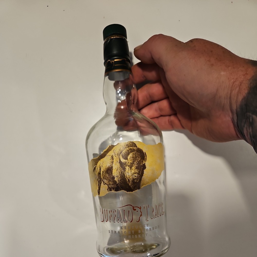 Buffalo Trace )Empty 750ml Bottle) w/Cork-Cap