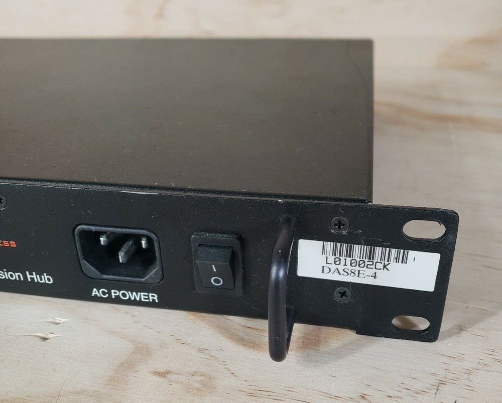 LGC Wireless LG Cell Expansion Hub DAS8E - Powers on