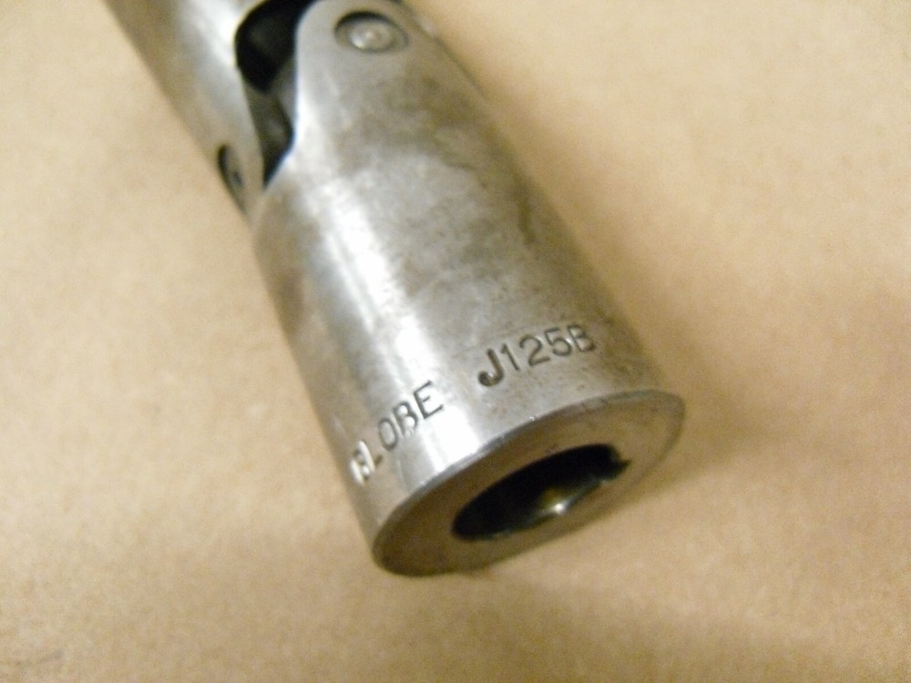 J125B UNIVERSAL JOINT
