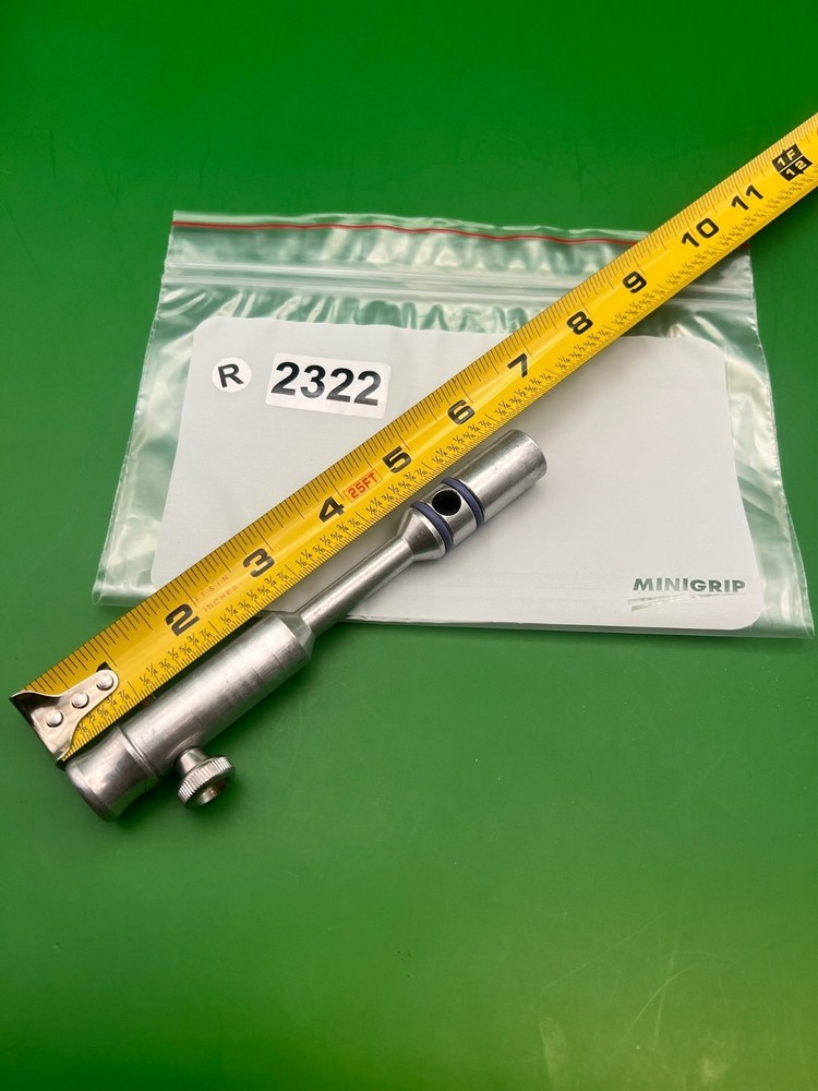 Autococker Bolt