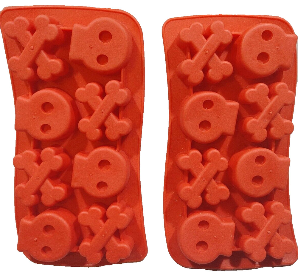 Soap Mold - Skulls & Cross-Bones