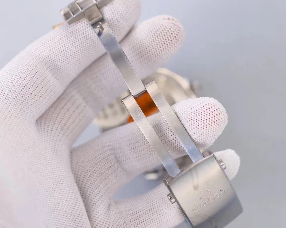 Omega 2026Unrated-almost intact or better