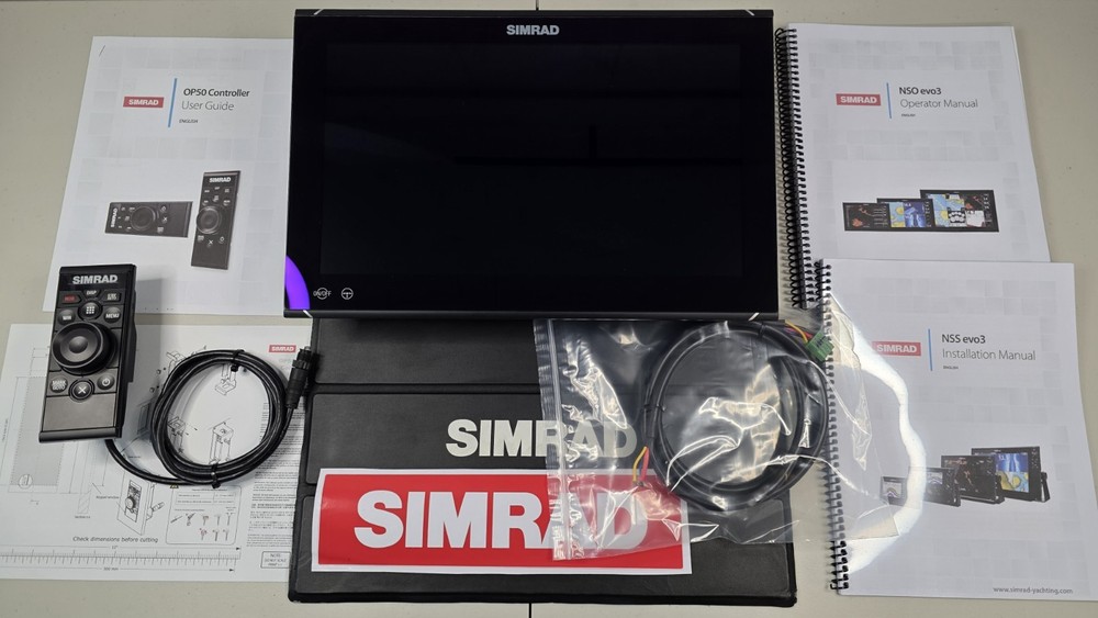 Simrad NSO16 evo3 + OP50 Remote Controller  16” MFD Chartplotter – Complete Set.