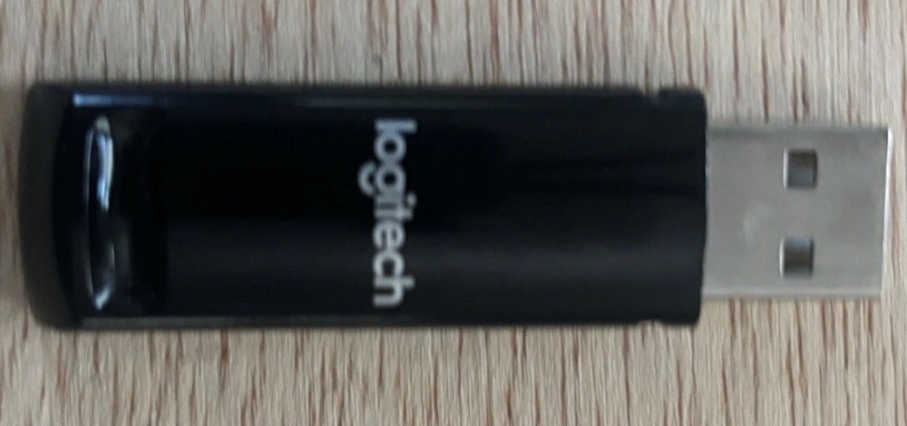 Logitech Professional Slideshow Remote Laser Pointer Presenter