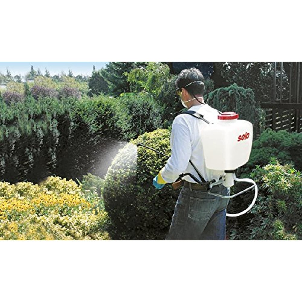 SOLO 10207 4Gl Backpack Sprayer, white
