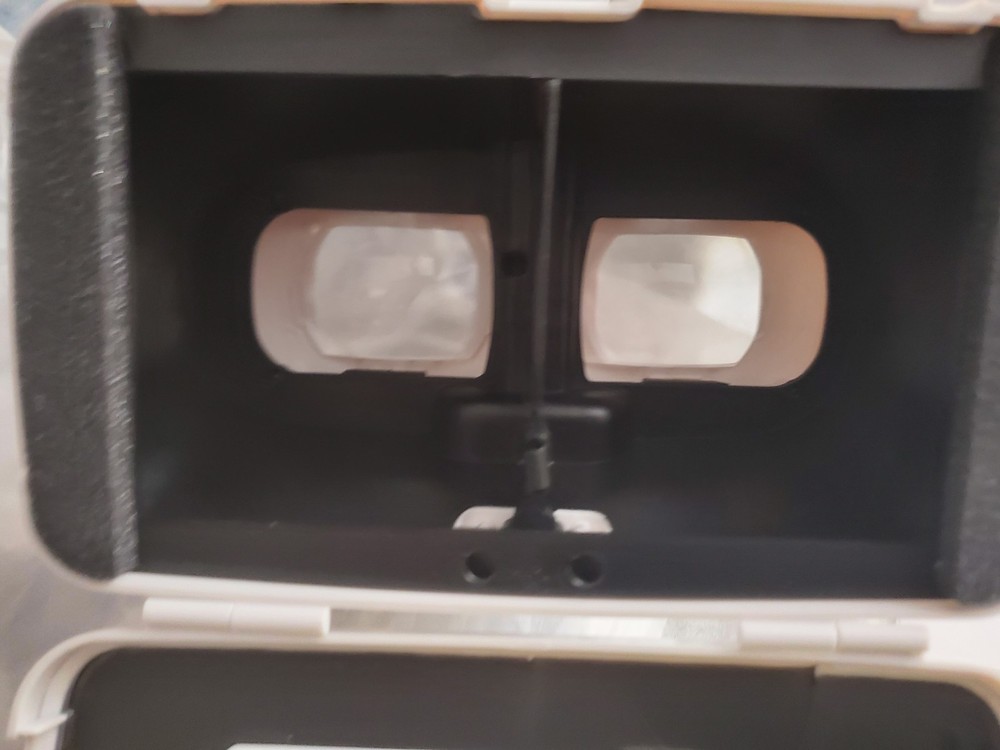 Magicoo VR Headser Virtual Reality Headset for iPhone Android