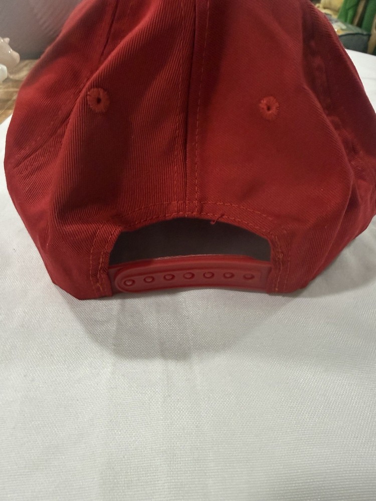 Vintage 1990’s Everlast Boxing Red Cap