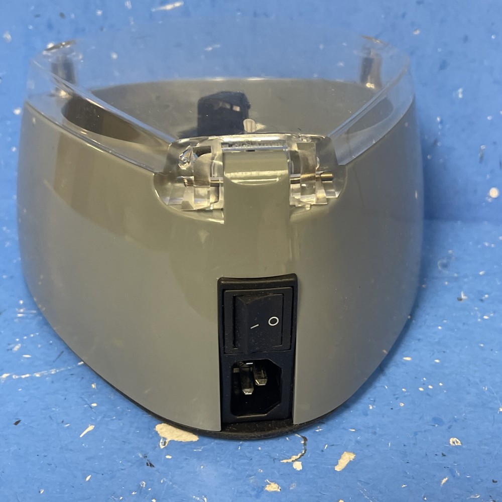 VWR MINI CENTRIFUGE