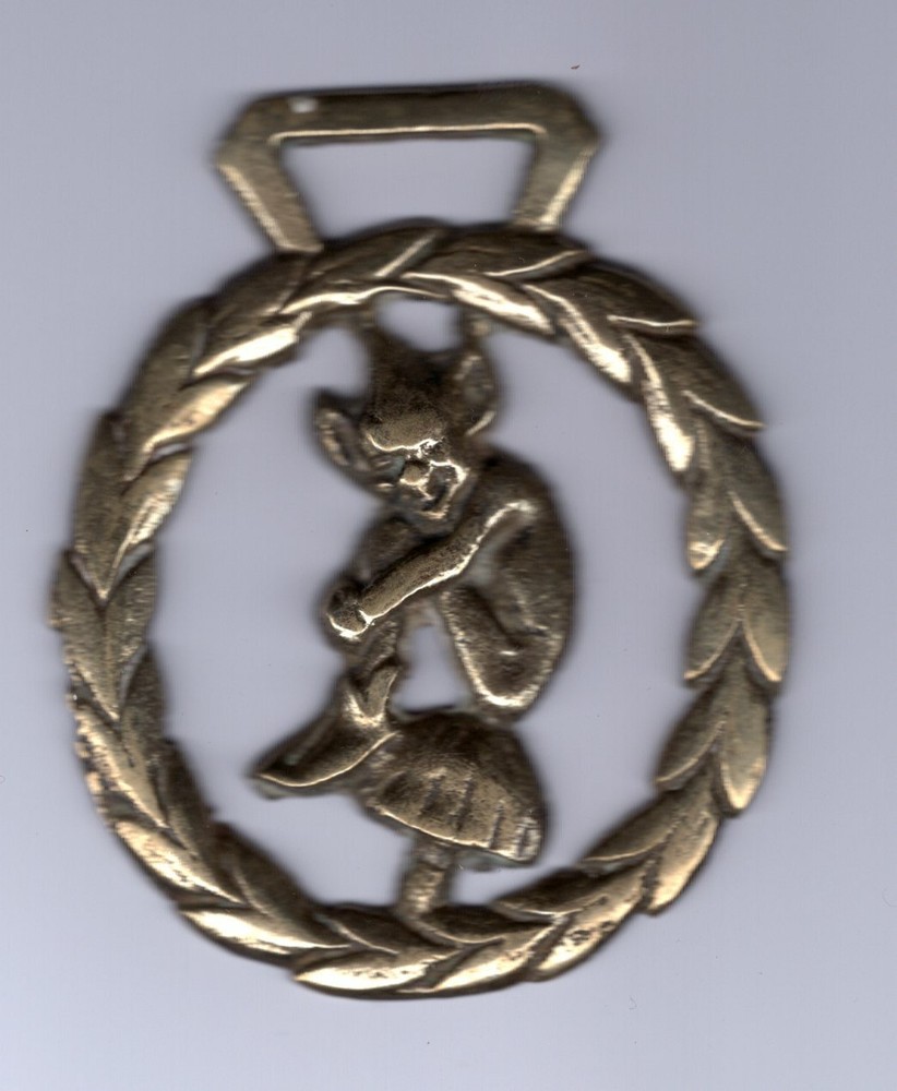 PIXIE & TOADSTOOL  vintage horse brass   (6263)