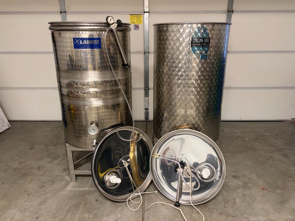 300 L stainless steel variable capacity tanks