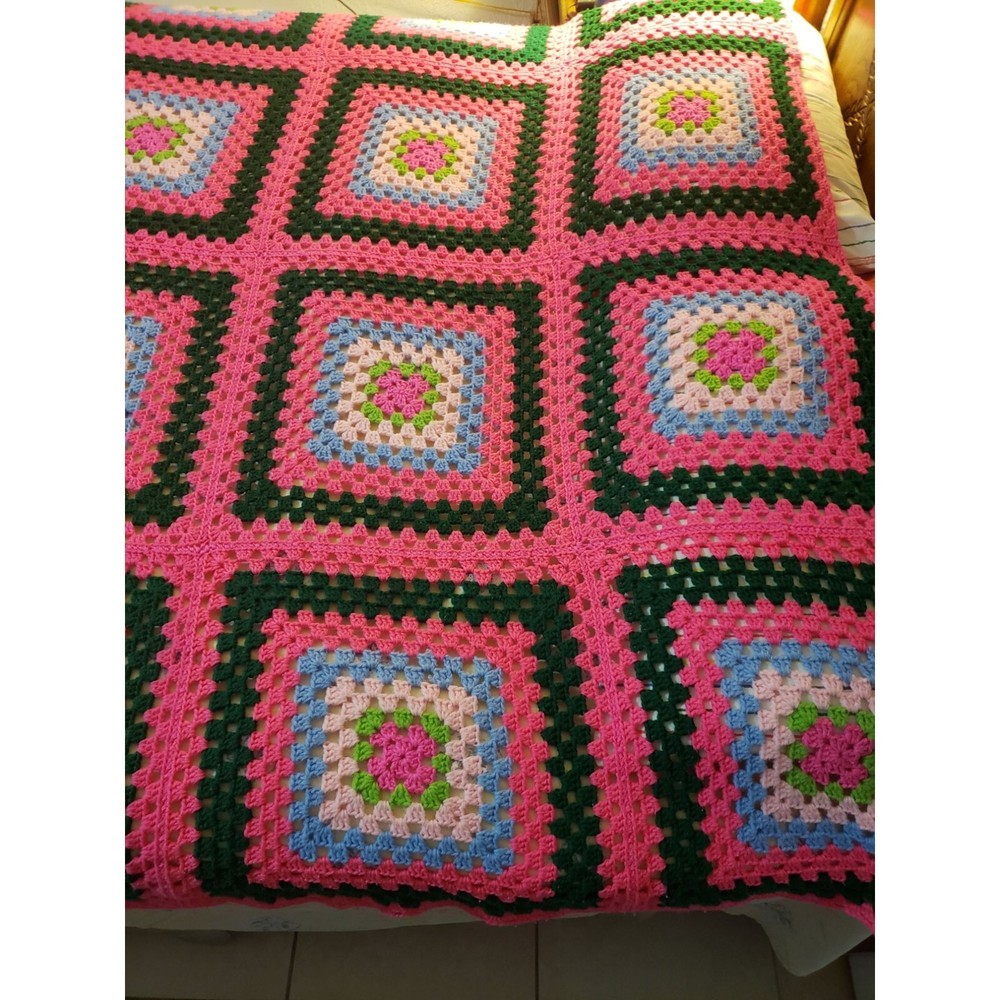 Granny Square handmade Crochet 77" x 98" Bedspread Throw Multicolor