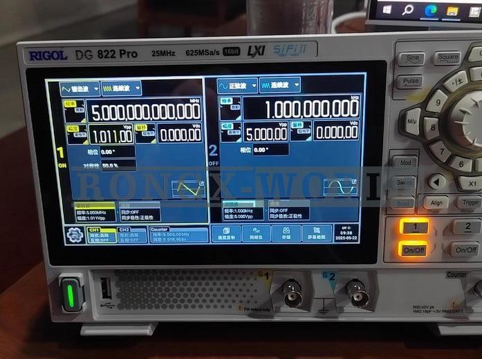 ONE NEW Rigol DG822 Pro Function/Arbitrary Waveform Generator 2 Channel 25 MHz