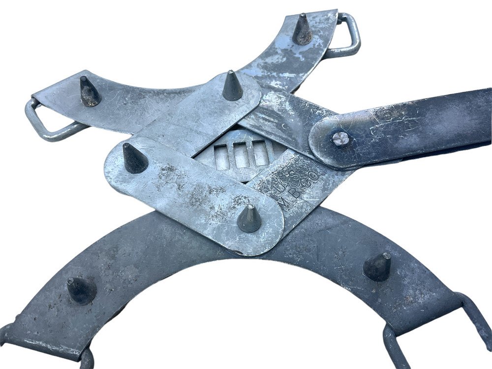 WW2 US Ice Cleats Boot Fixing