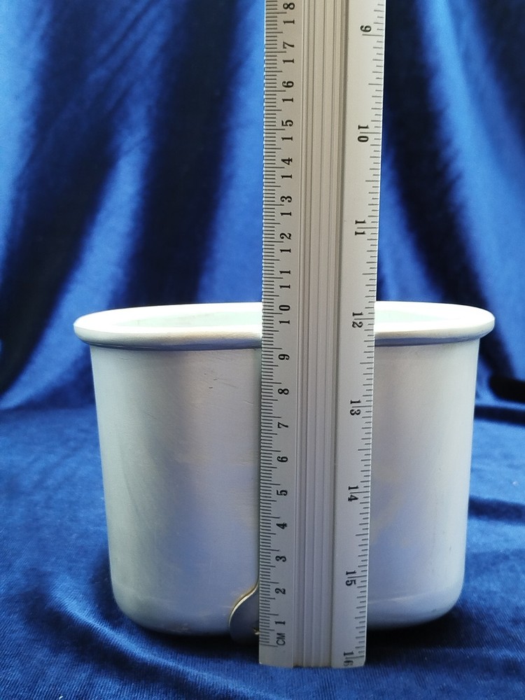BELGIAN MILITARY CANTEEN CUP FOLDING HANDLE 1987