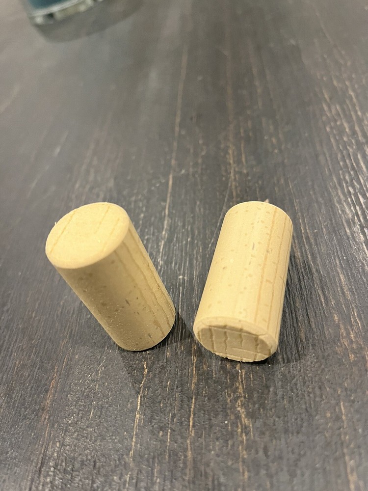 Synthetic  corks 100 Count