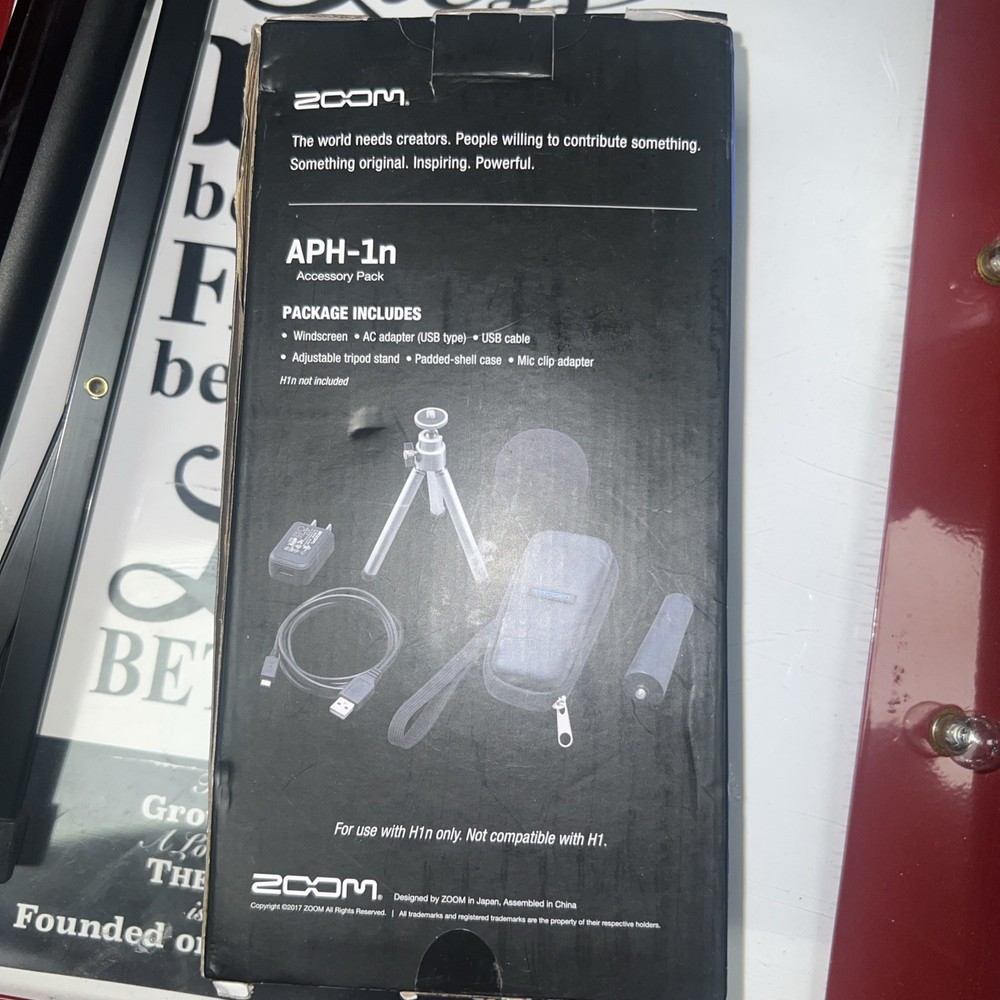 NEW Zoom APH-1n Accessory Pack