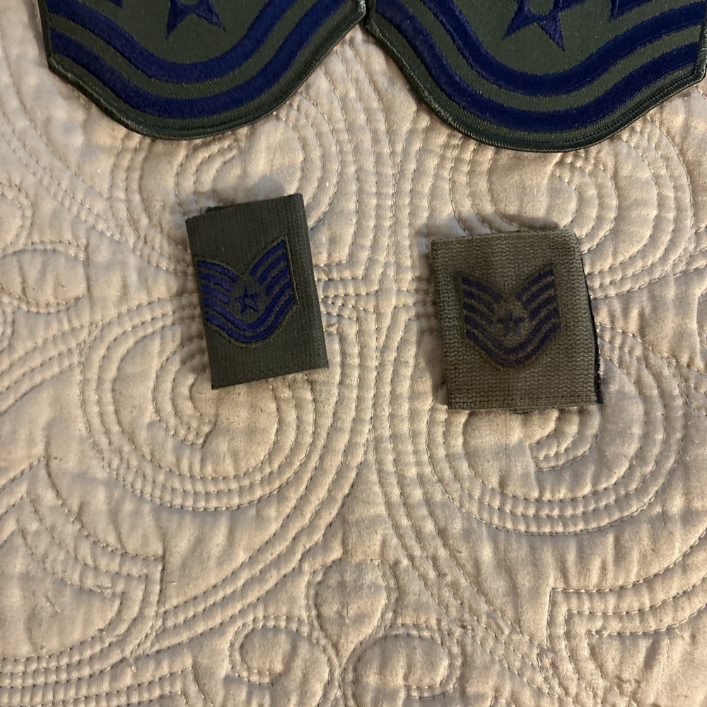 US Air Force Technical Sergeant Rank Patches E-6 Blue Chevron/ Green Lot w/Guide