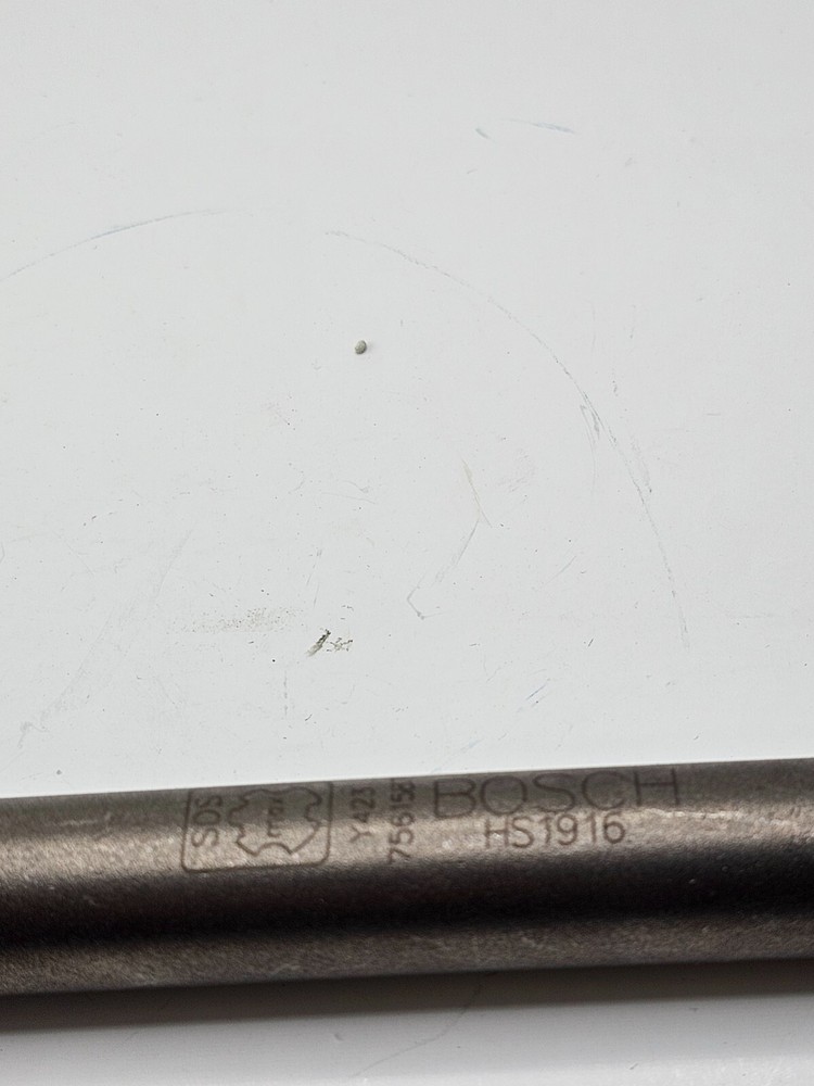 HS1916 Bosch 1 1/2” x 12” Scaling Chisel