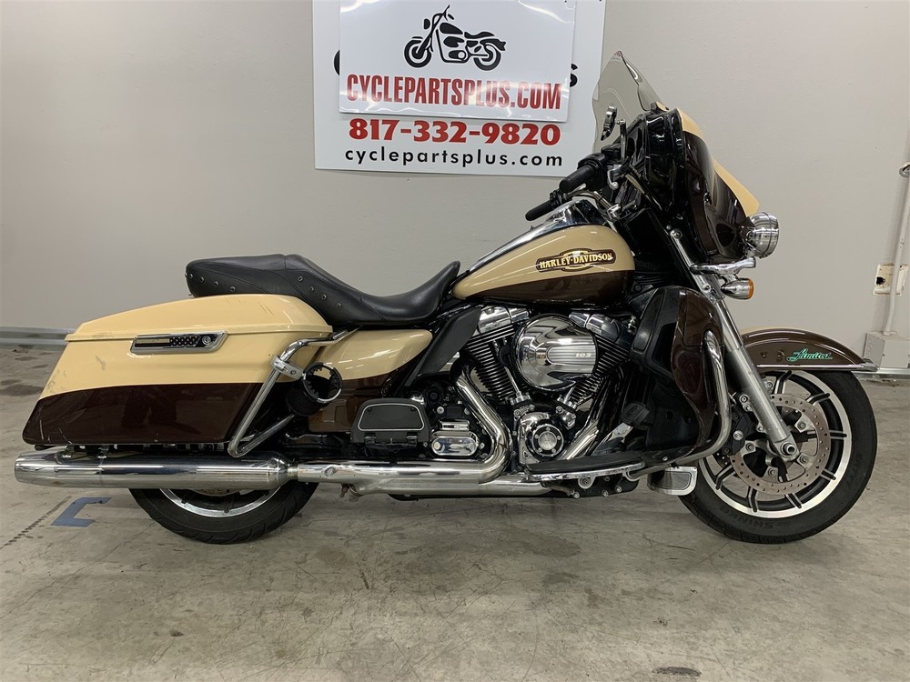 Harley-Davidson 2014 Electra Glide Primary Cover Chrome 60685-07A