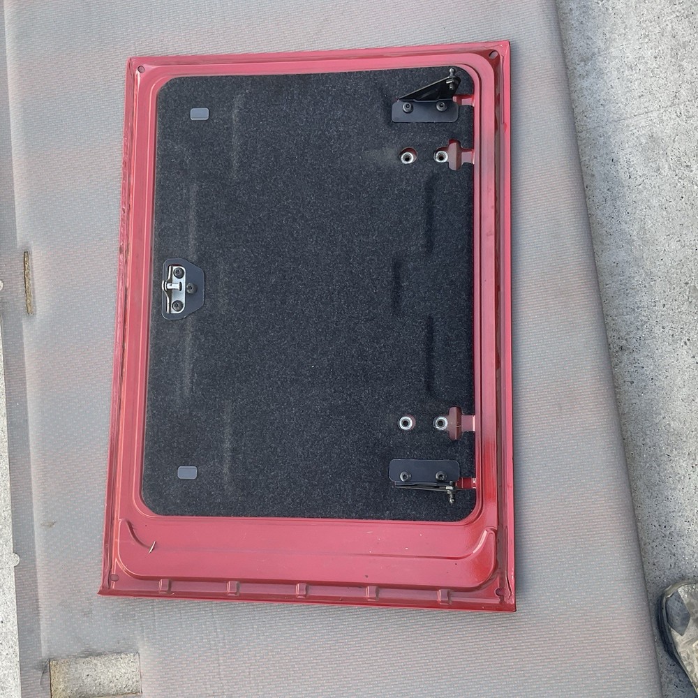Volvo VNL Right/Passenger Sleeper Door - Used