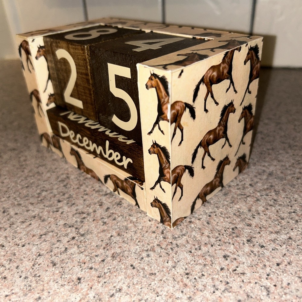 Horse Lover Perpetual Calendar