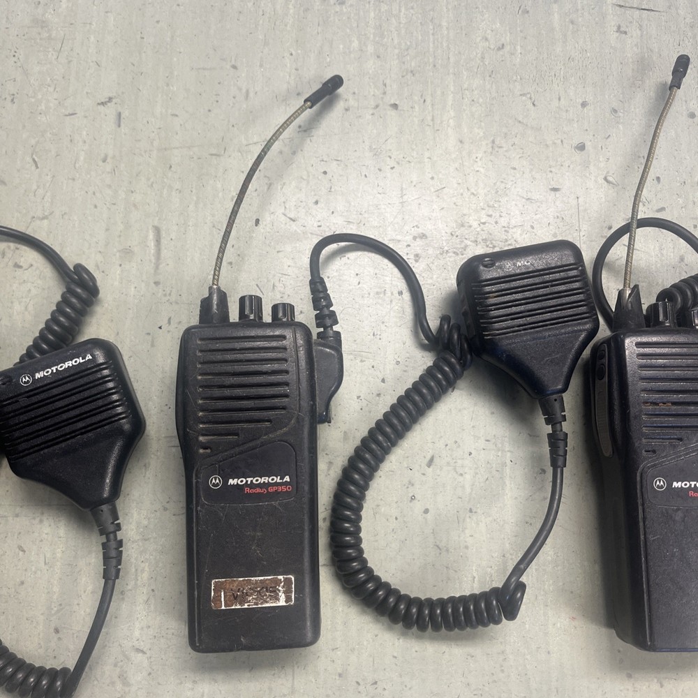 MOTOROLA RADIUS GP350 TRANSCEIVER & MICROPHONE Lot Of 3 Untested