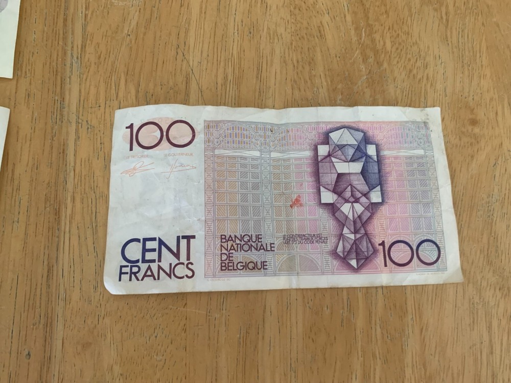 Vintage 3 X Pound Notes and 100Cent Francs Belgique Note