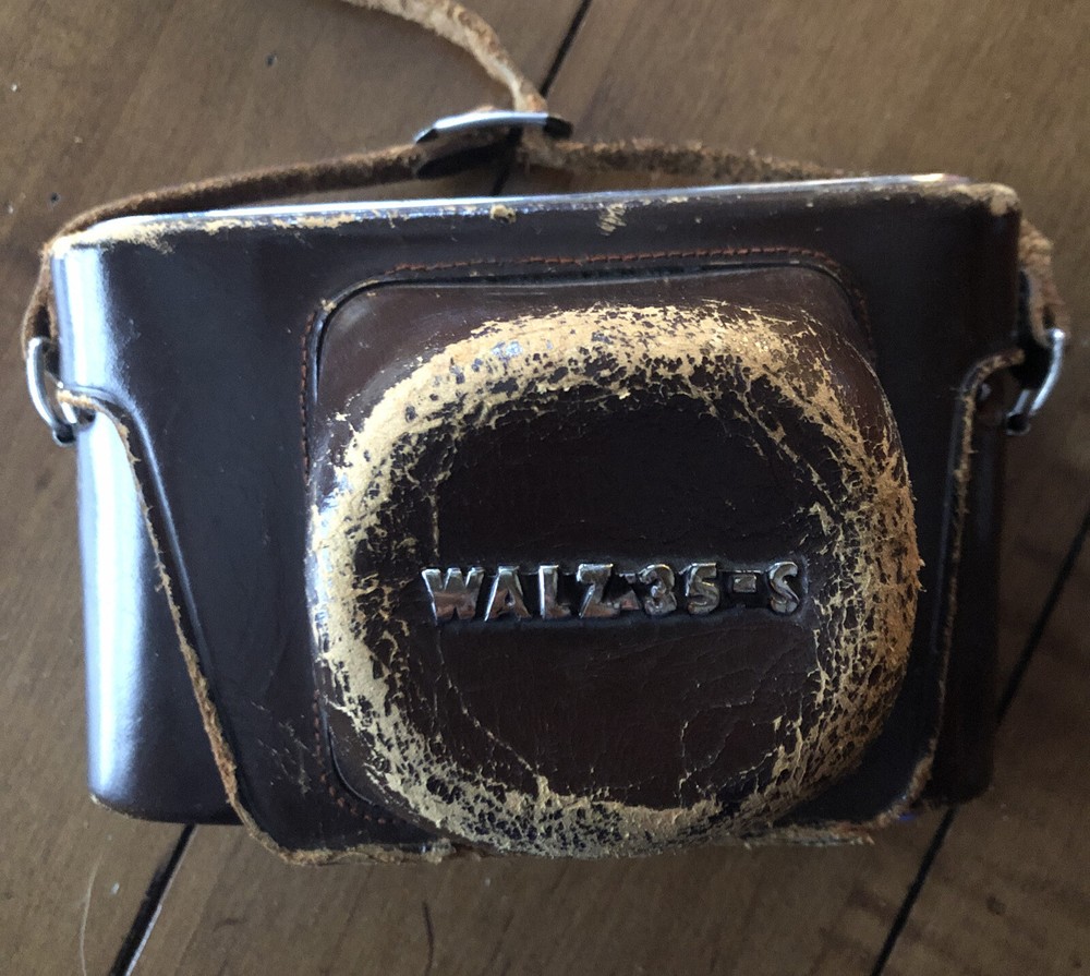 Vintage Camera Walz 35-S in leather case