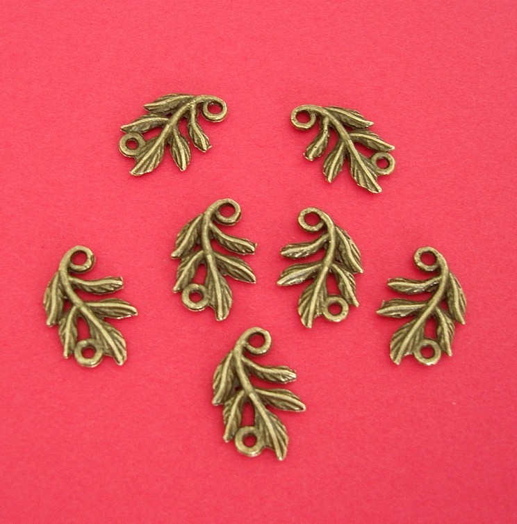 10pcs-Pendant Link Connector Leaf Antique Bronze Charm Double Sided.