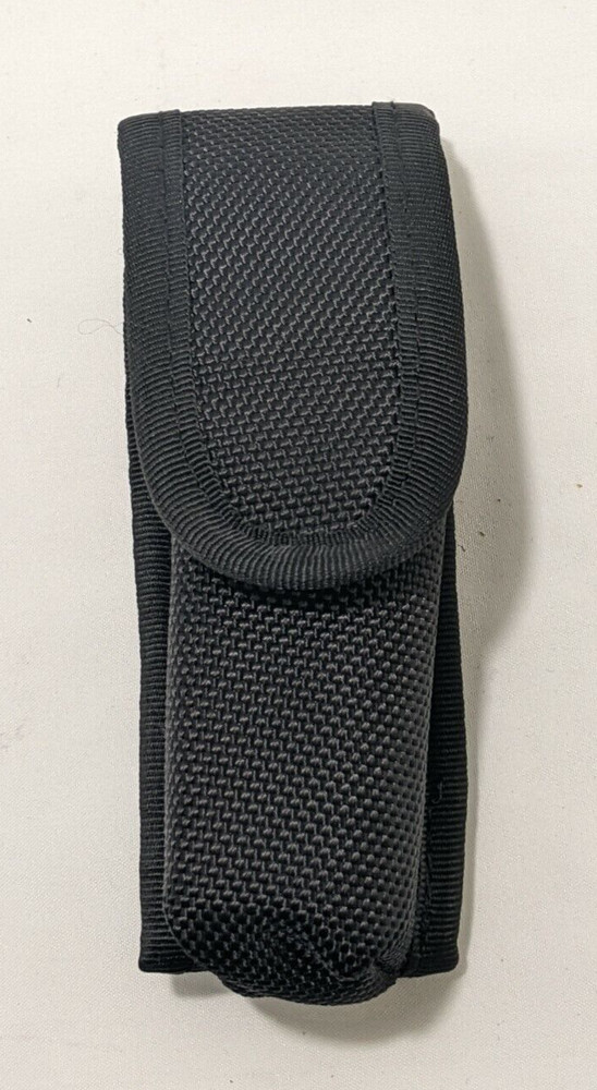 S&W 9LED Galaxy Holster NP596, Black Nylon Flashlight Holster