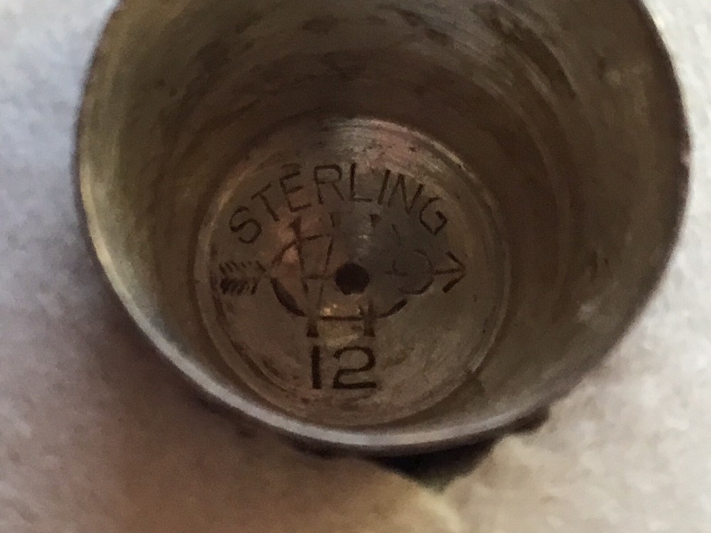 VINTAGE STERLING SILVER THIMBLE WEBSTER 12 FLOWER BORDER
