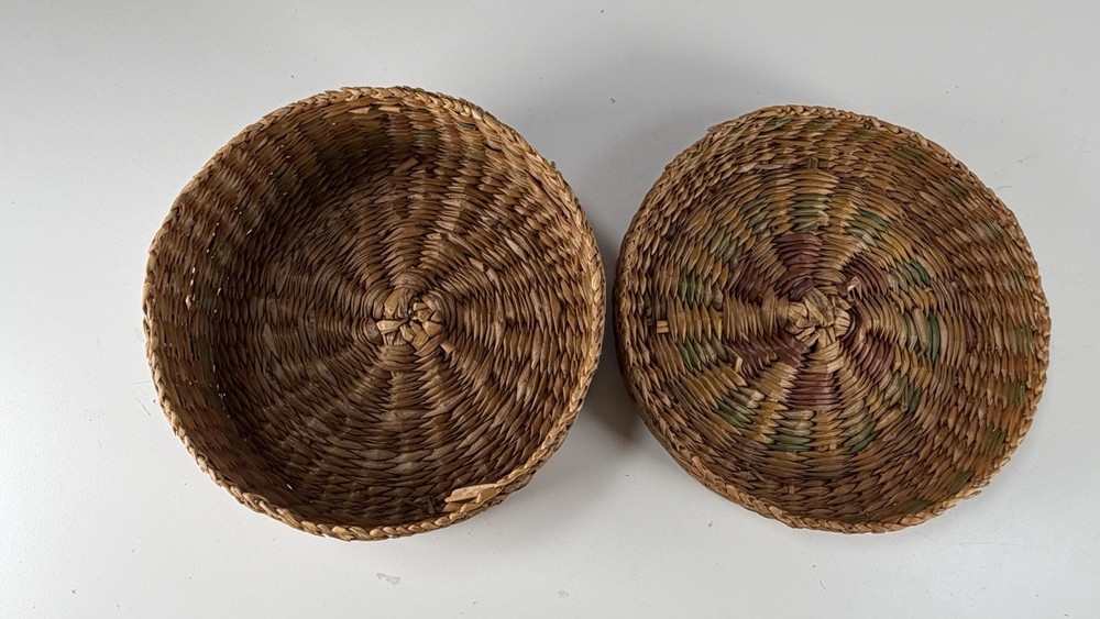Vintage Fine 5" Woven Lidded Basket