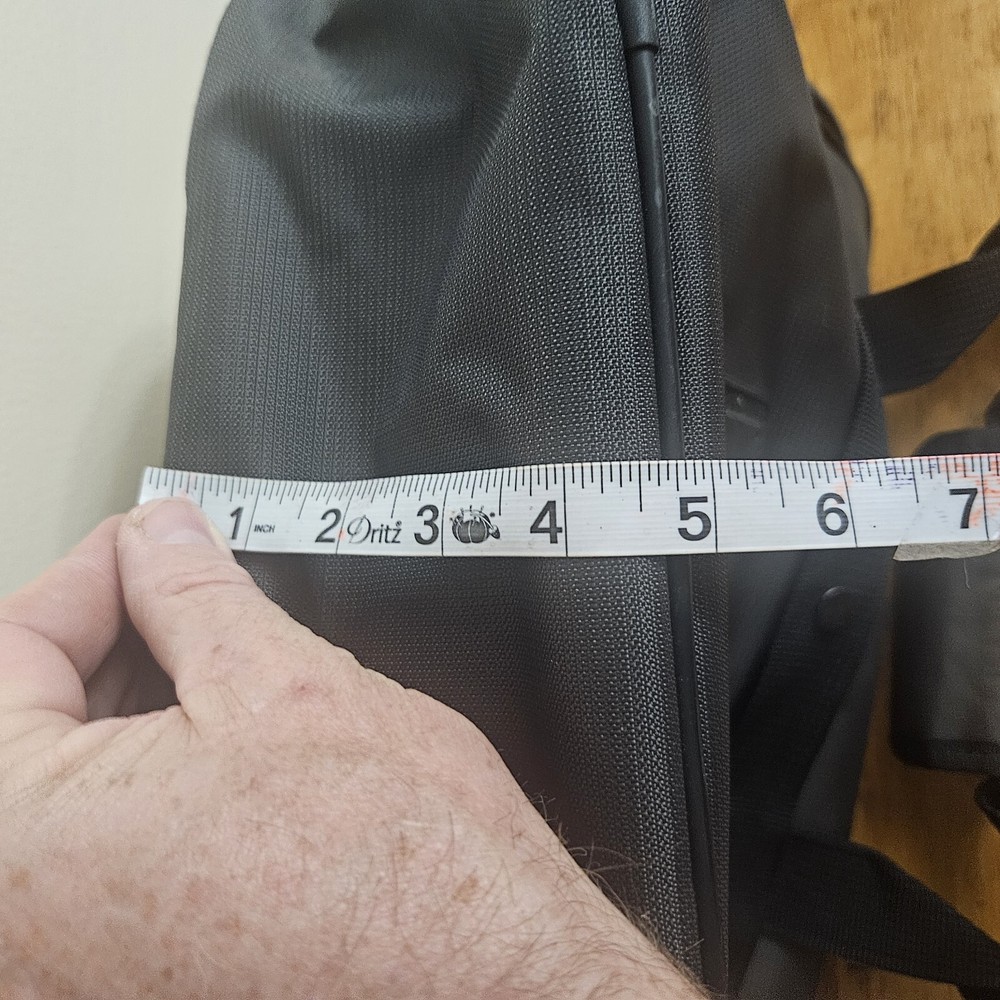 TARGUS MINI CAMERA ACCESSORIES BAG Shoulder Carry Strap Belt Loop Holder